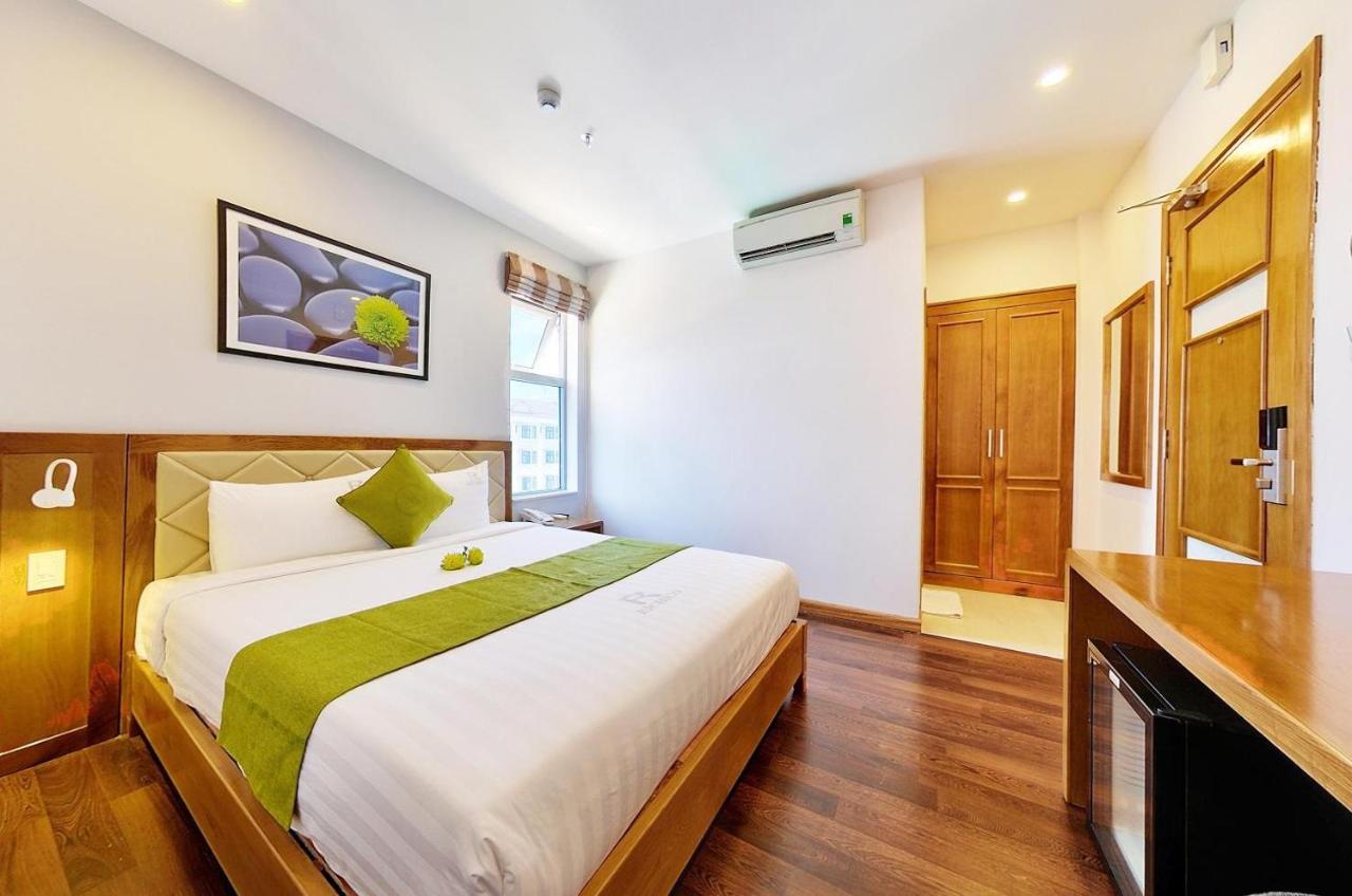Hang Grand Danang Beach Exterior photo